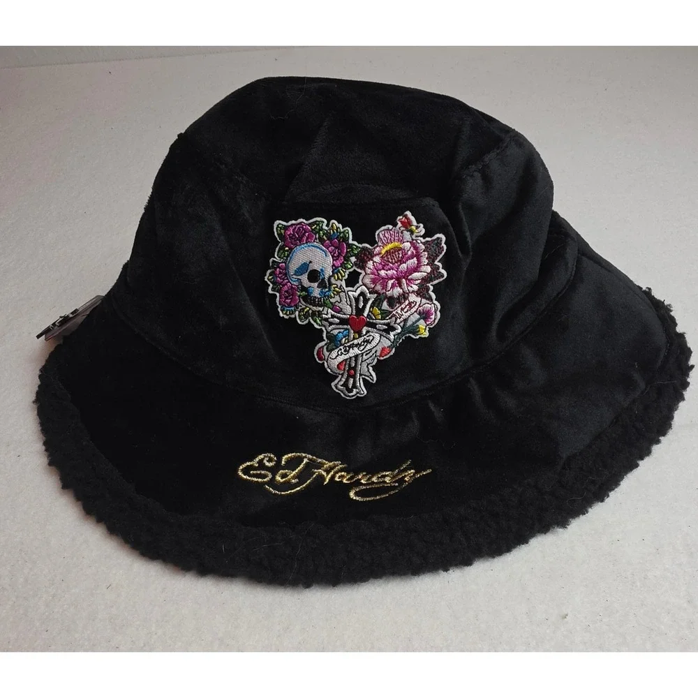 Ed Hardy Black Faux Suede Sherpa Lined Bucket Hat Skull Floral Embroidery NWT